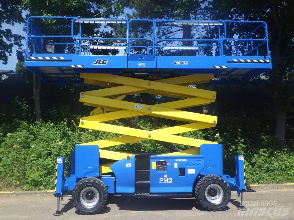 JLG 4394RT رافعات مقصية الشكل