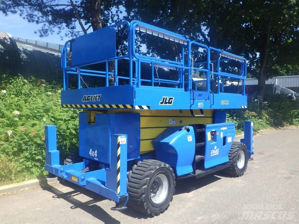 JLG 4394RT رافعات مقصية الشكل