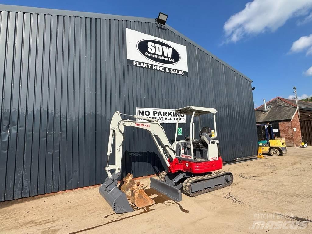Takeuchi TB 23 R حفارات صغيرة أقل من 7 طن (حفارات صغيرة)