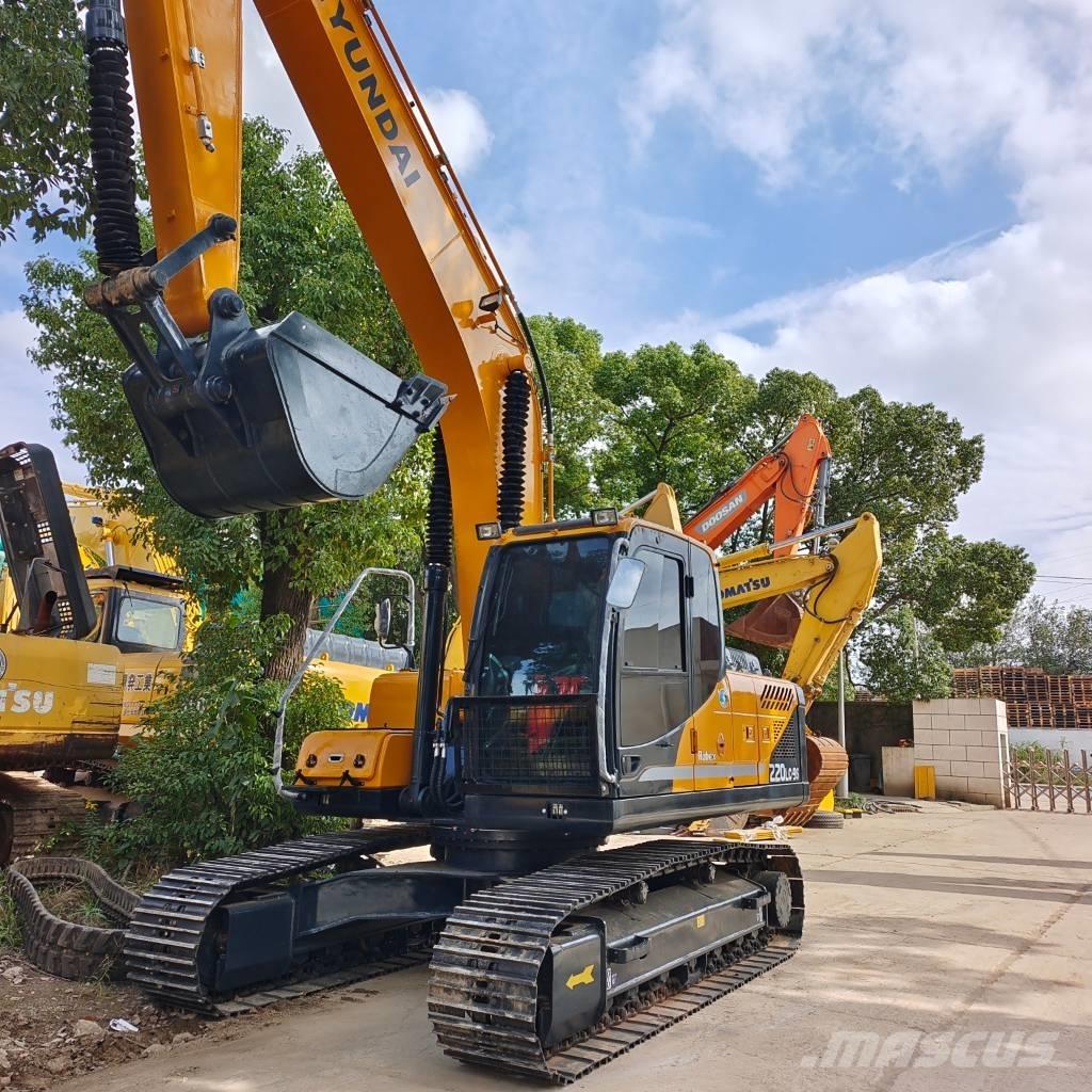 Hyundai 220LC-9S حفارات زحافة