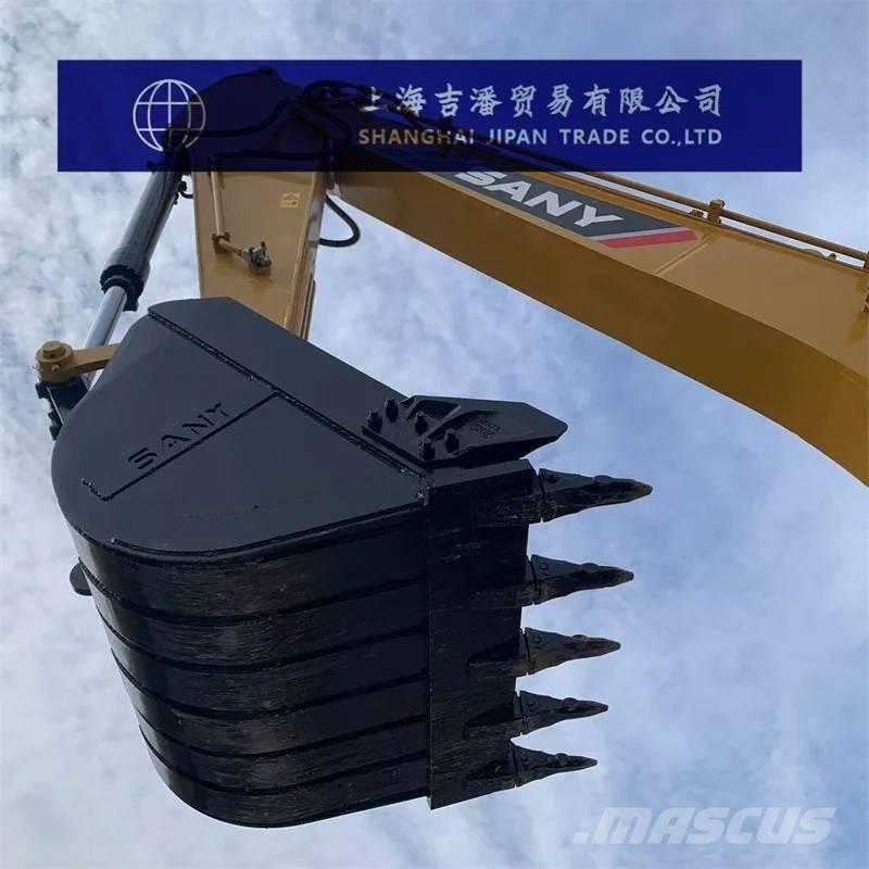 Sany SY 235 H حفارات زحافة