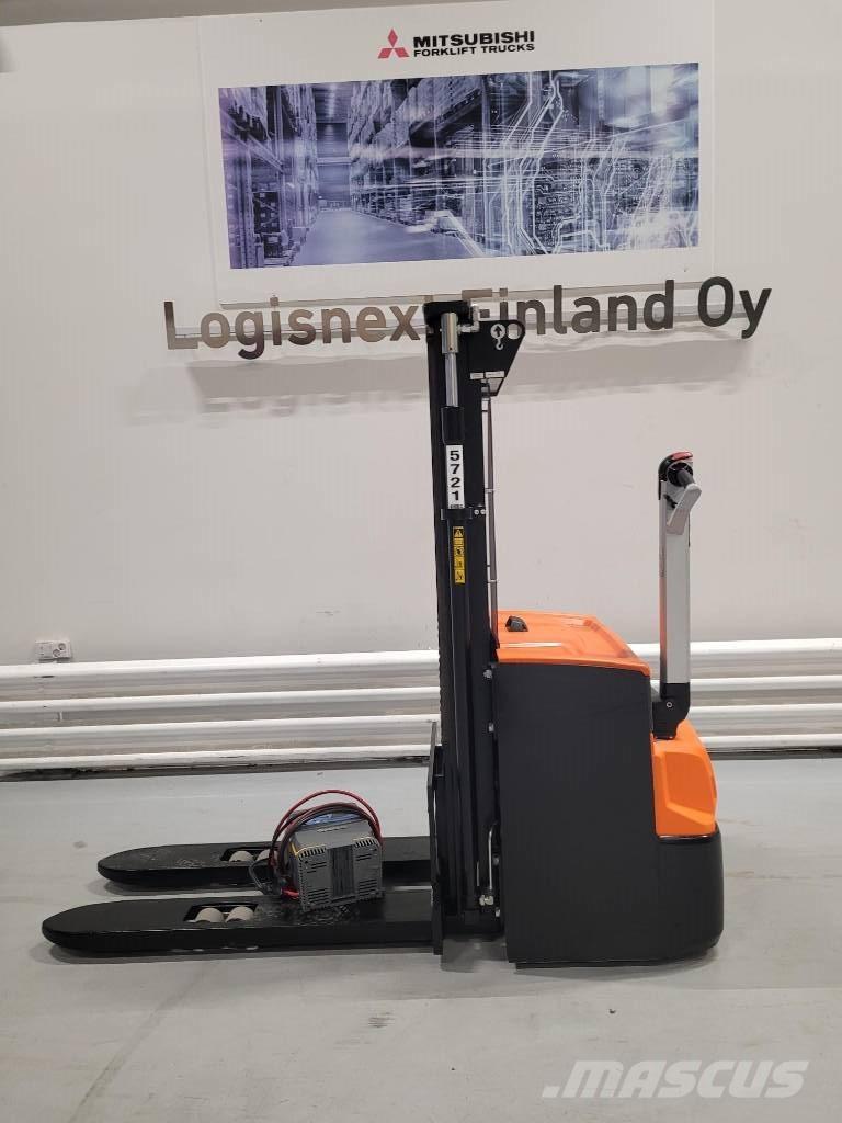 Rocla SWS 16 معدات التكديس الجوالة