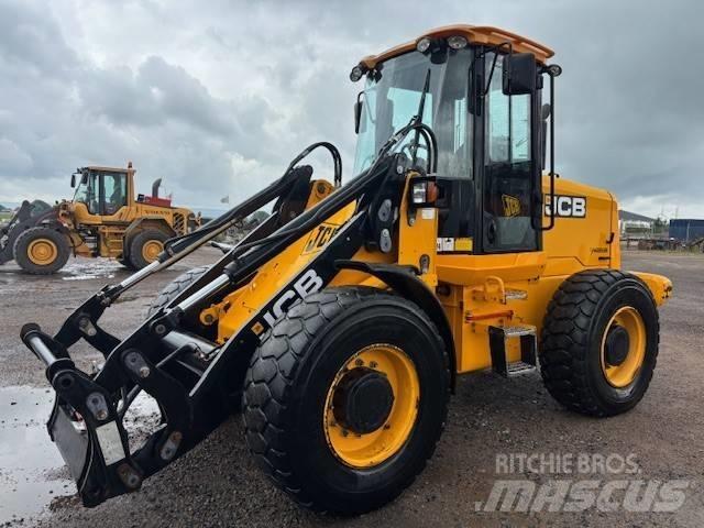 JCB 416 HT لوادر بعجل