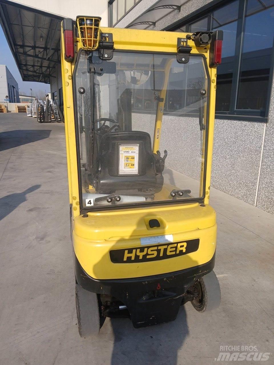 Hyster J1.6XNMWB شاحنات ذات رافعات شوكية تعمل بالكهرباء