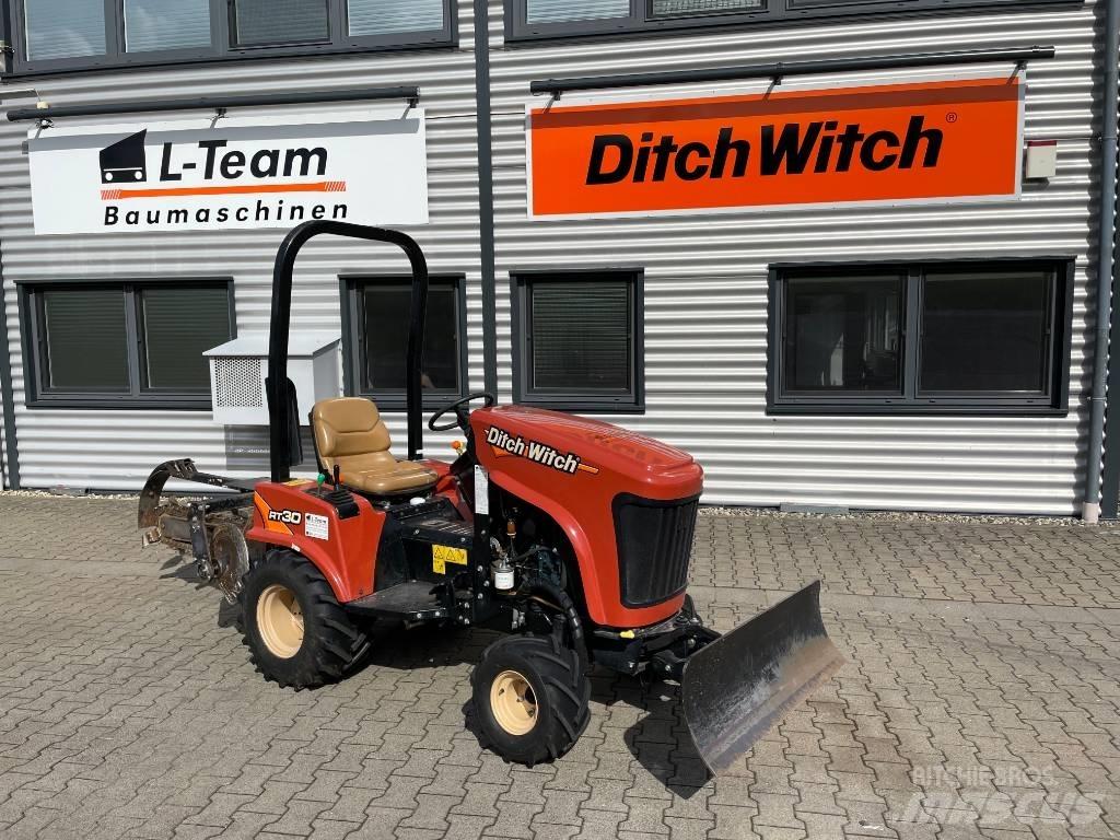 Ditch Witch RT 30 ماكينات حفر خنادق