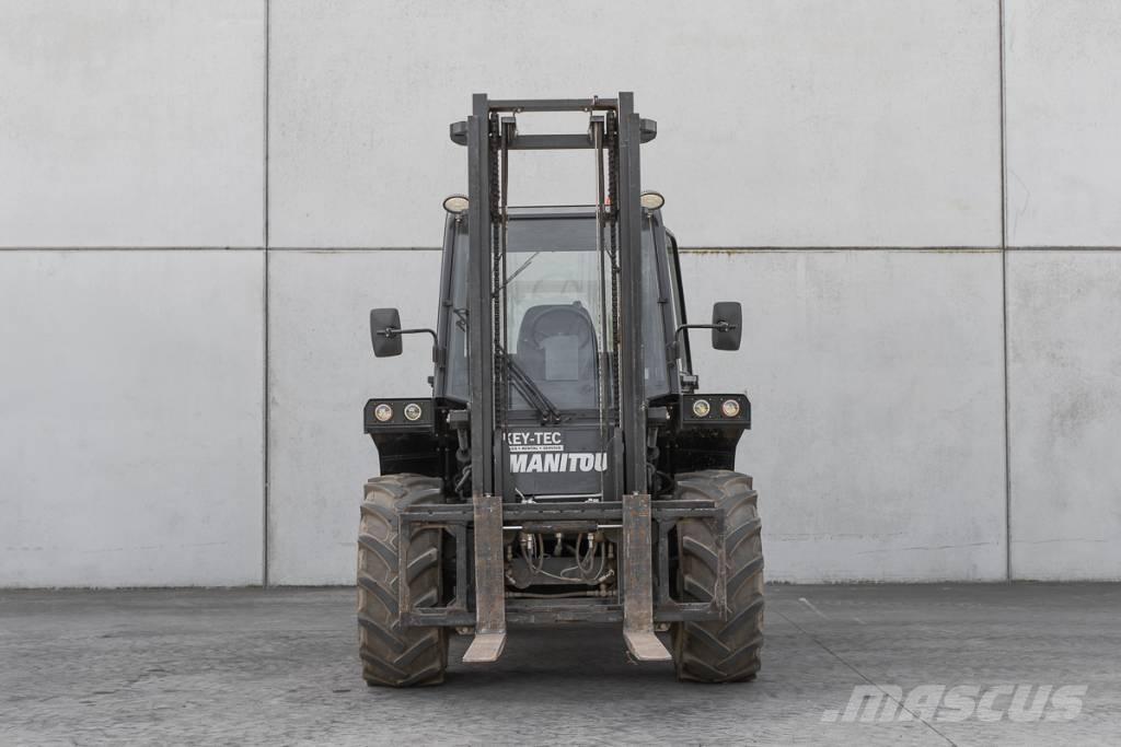 Manitou M 30-4 شاحنات الديزل