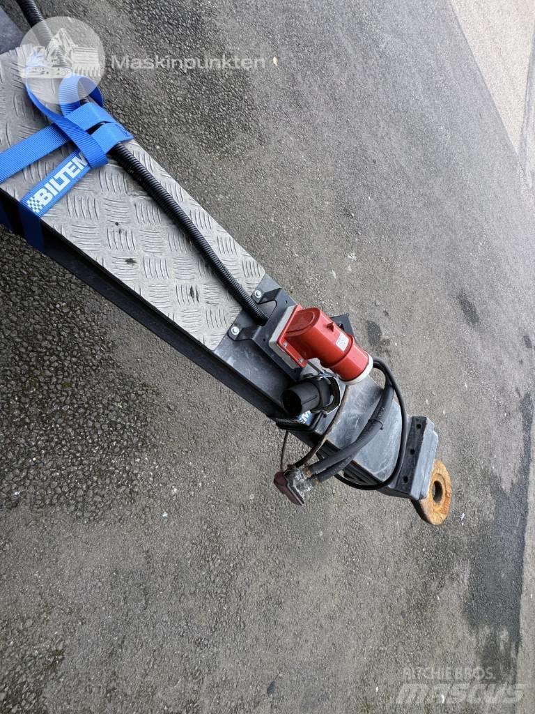Parator SD 18 حاملة نقل رباعية العجلات