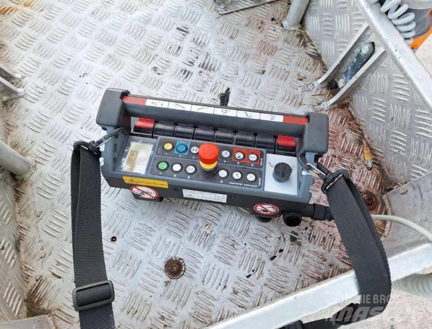 JLG X 26 J Plus رافعات ذراع ذاتية الحركة مدمجة