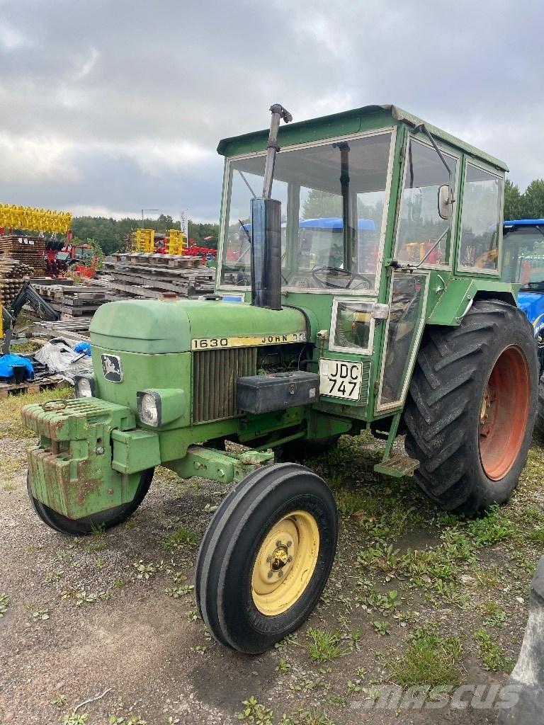 John Deere 1630 الجرارات