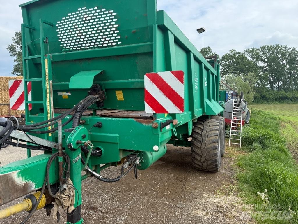 Tebbe DS 180 معدات توزيع السماد العضوي