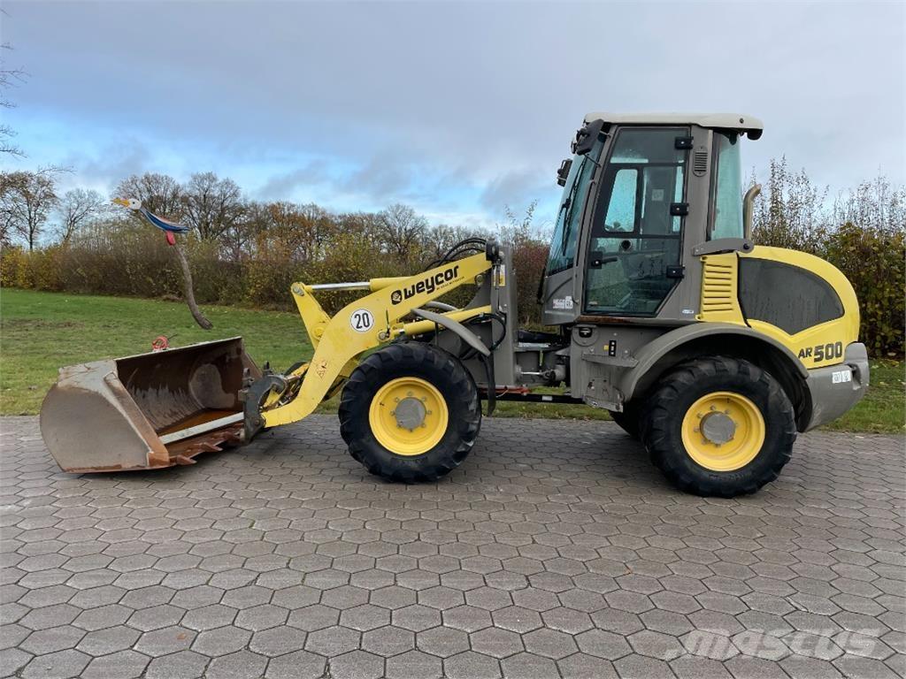 Atlas AR500 لوادر بعجل