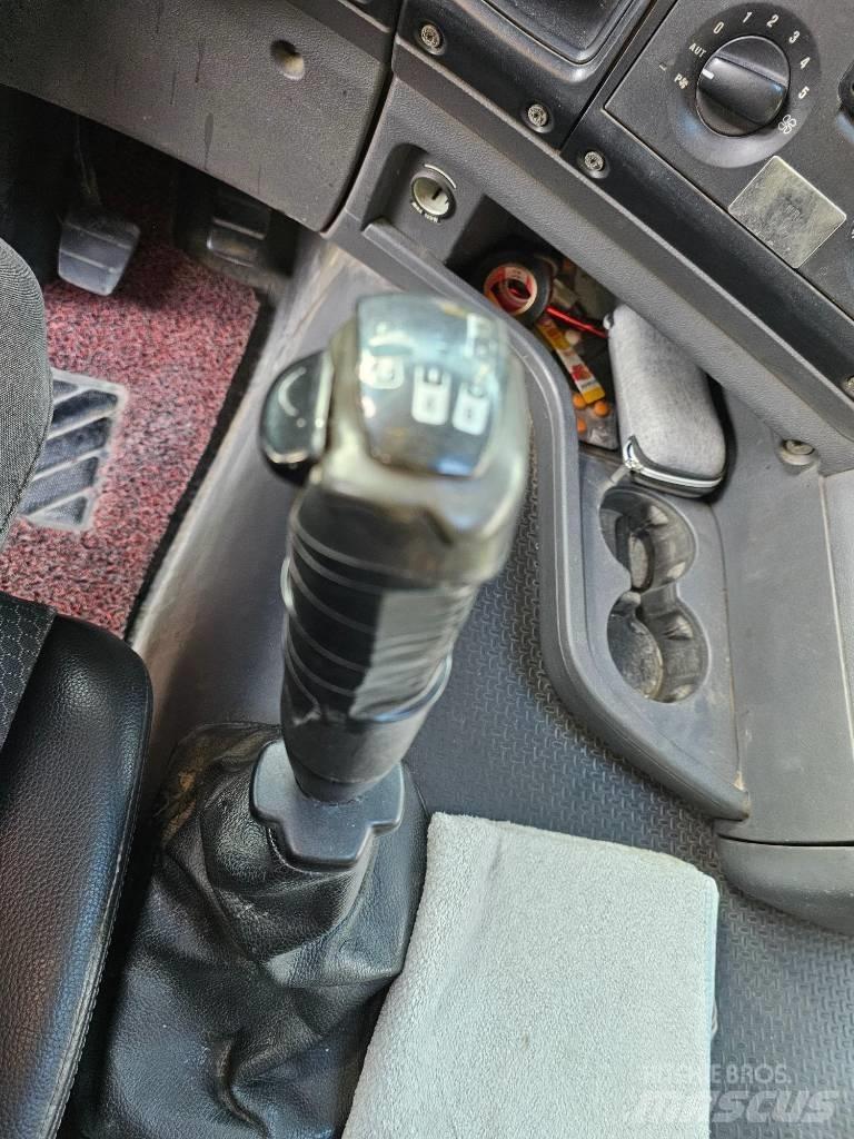 Scania G 420 وحدات الجر