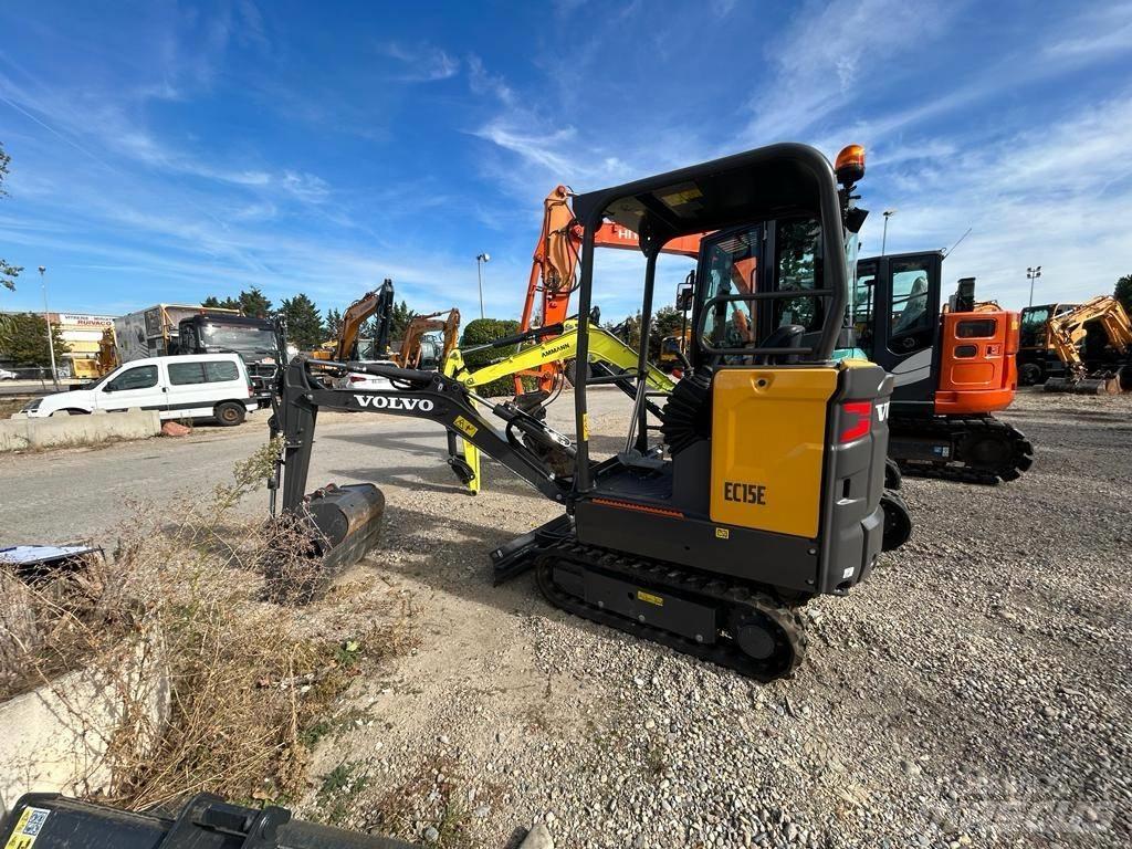 Volvo EC 15 E حفارات صغيرة أقل من 7 طن (حفارات صغيرة)
