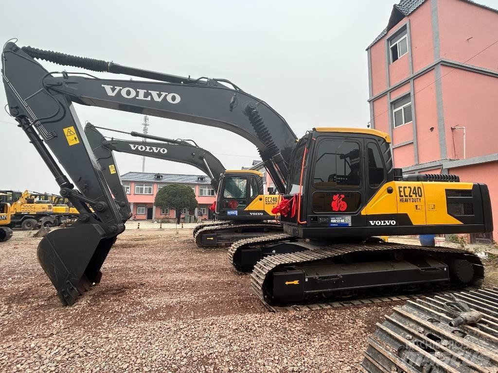 Volvo EC 240 حفارات زحافة