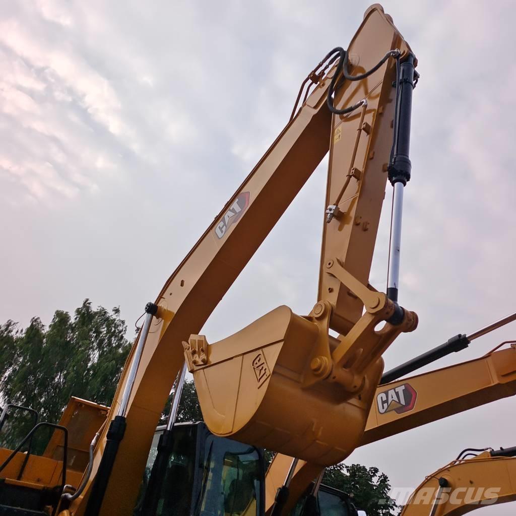 CAT 320GC حفارات زحافة