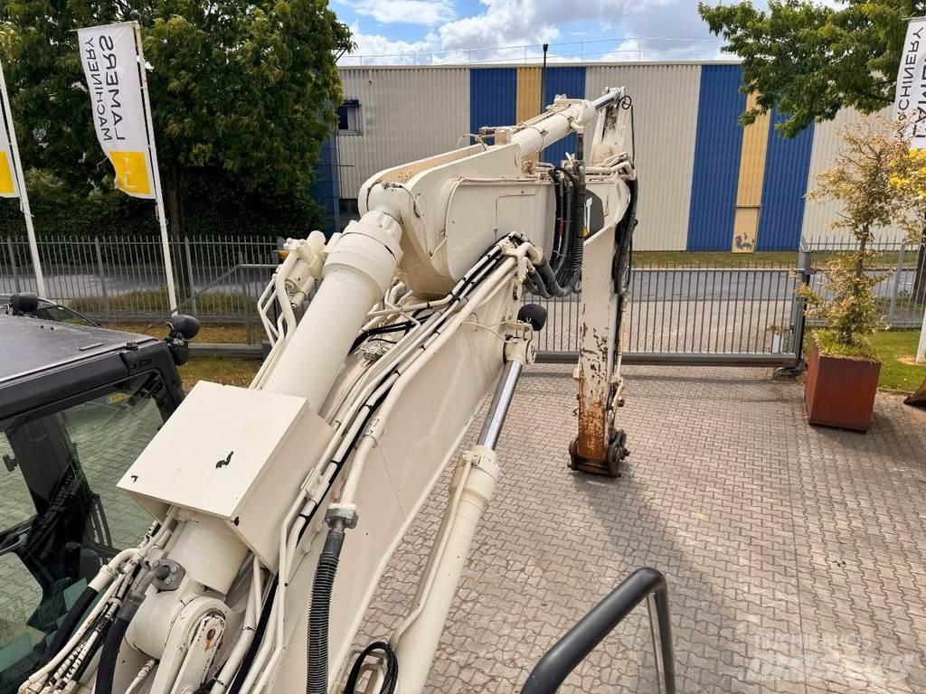 CAT 324 E NVT حفارات زحافة