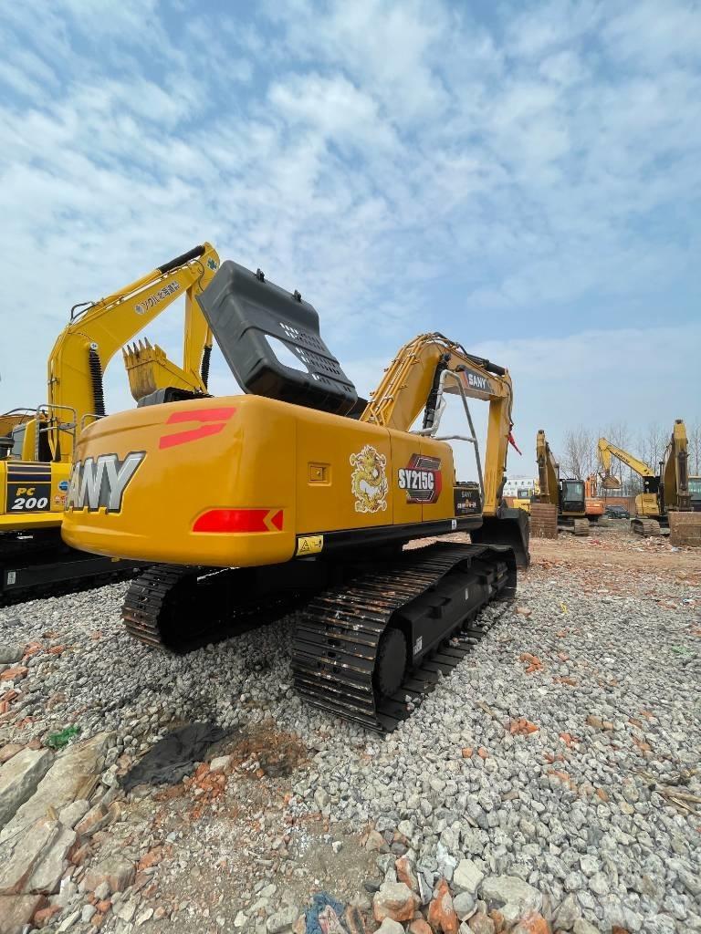 Sany SY 215 C حفارات زحافة