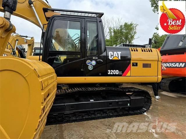 CAT 320 D 2L حفارات زحافة
