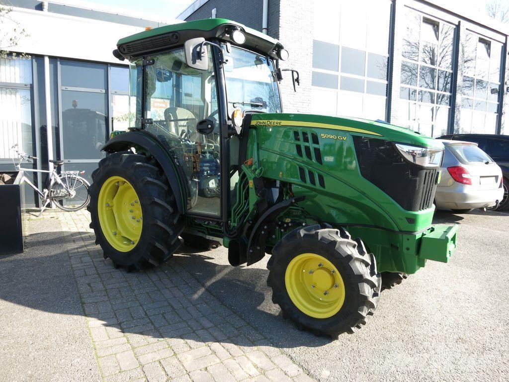 John Deere 5090GV الجرارات