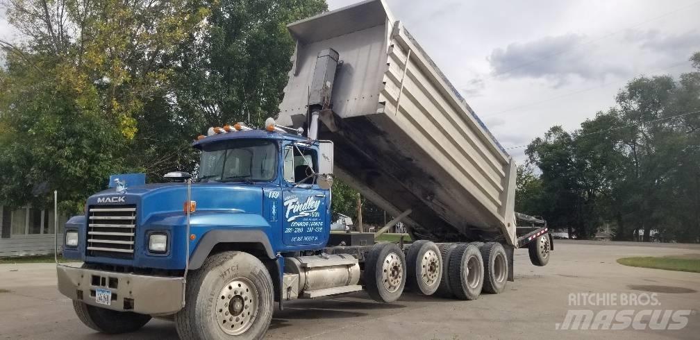Mack RD 688 S شاحنات قلابة