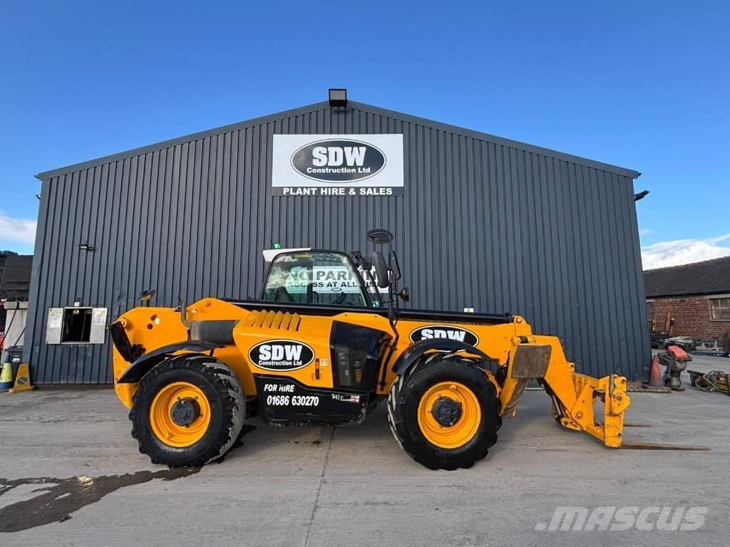 JCB 540-140 مناولات متداخلة