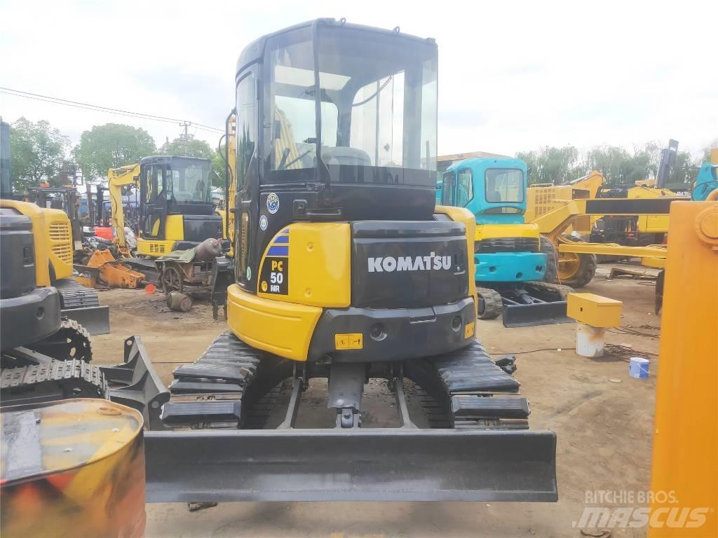 Komatsu PC 50 MR حفارات زحافة