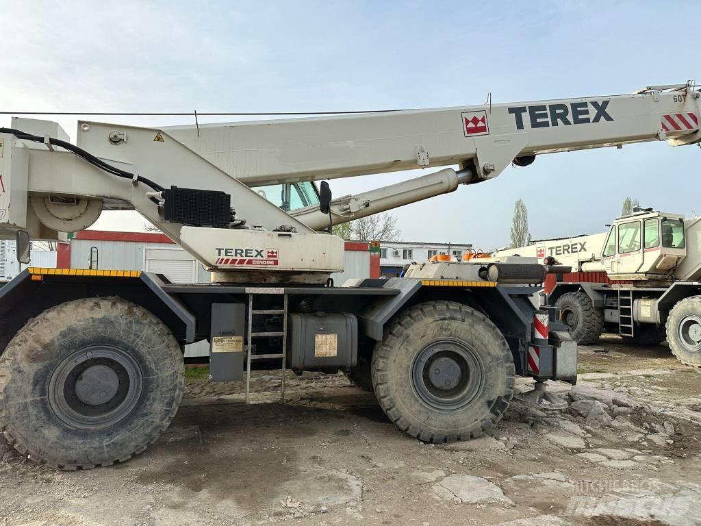 Terex A 600 رافعات الطرق الوعرة