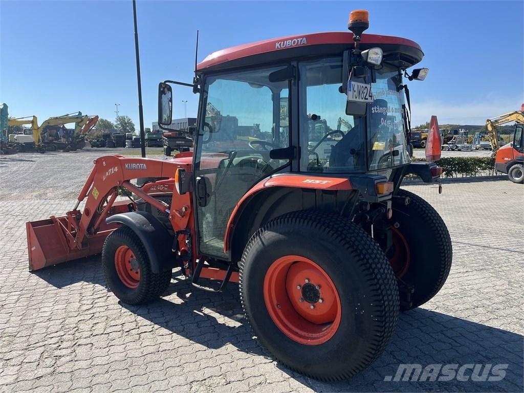 Kubota L 4240 HST جرارات مدمجة