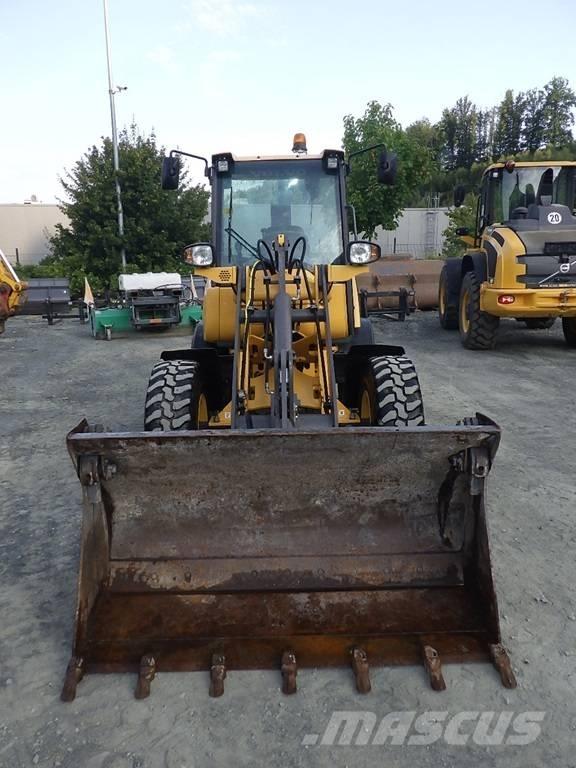 Volvo L 25 F لوادر بعجل