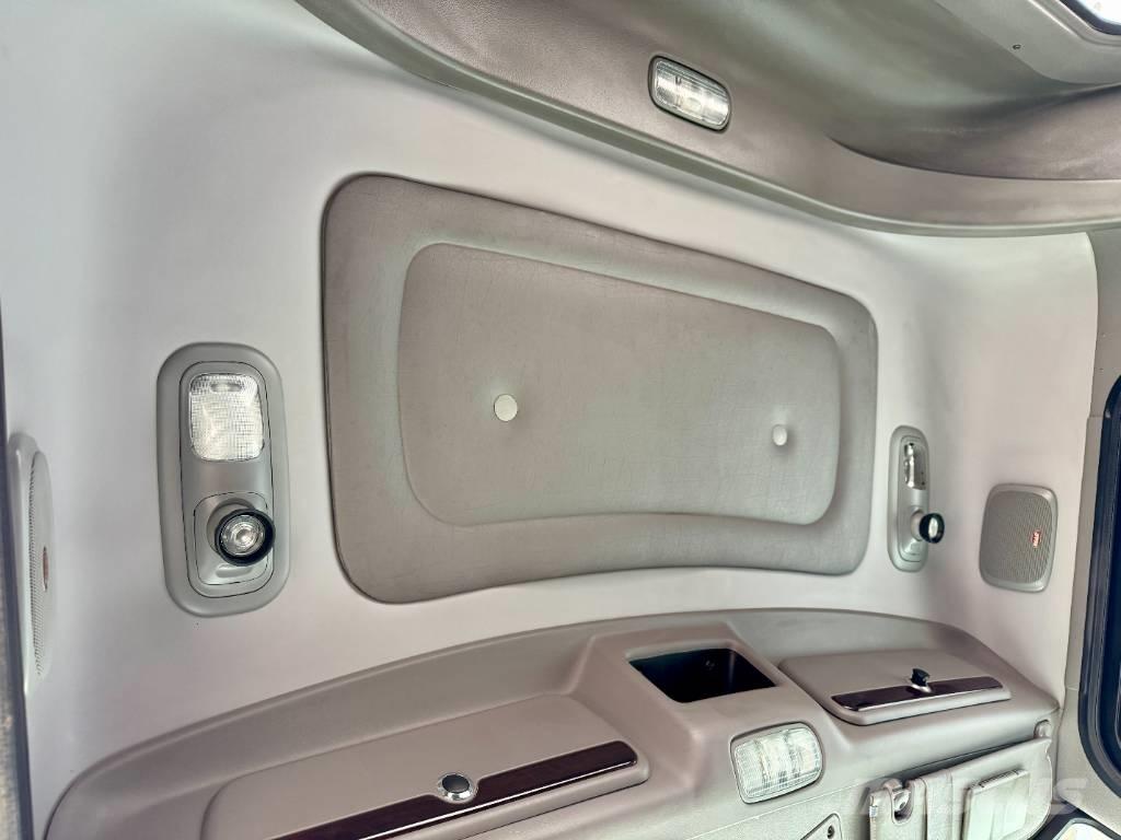 Peterbilt 367 وحدات الجر