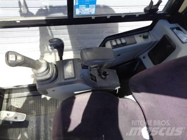 CAT 301.7 D حفارات صغيرة أقل من 7 طن (حفارات صغيرة)