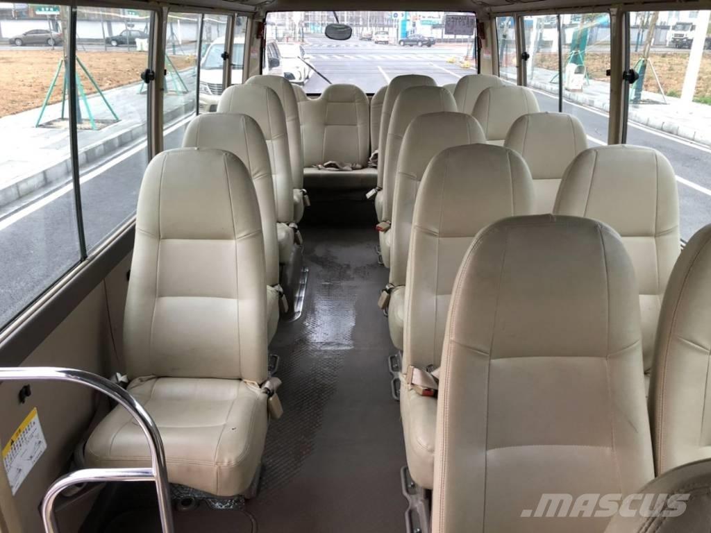 Toyota Coaster حافلة داخل المدينة