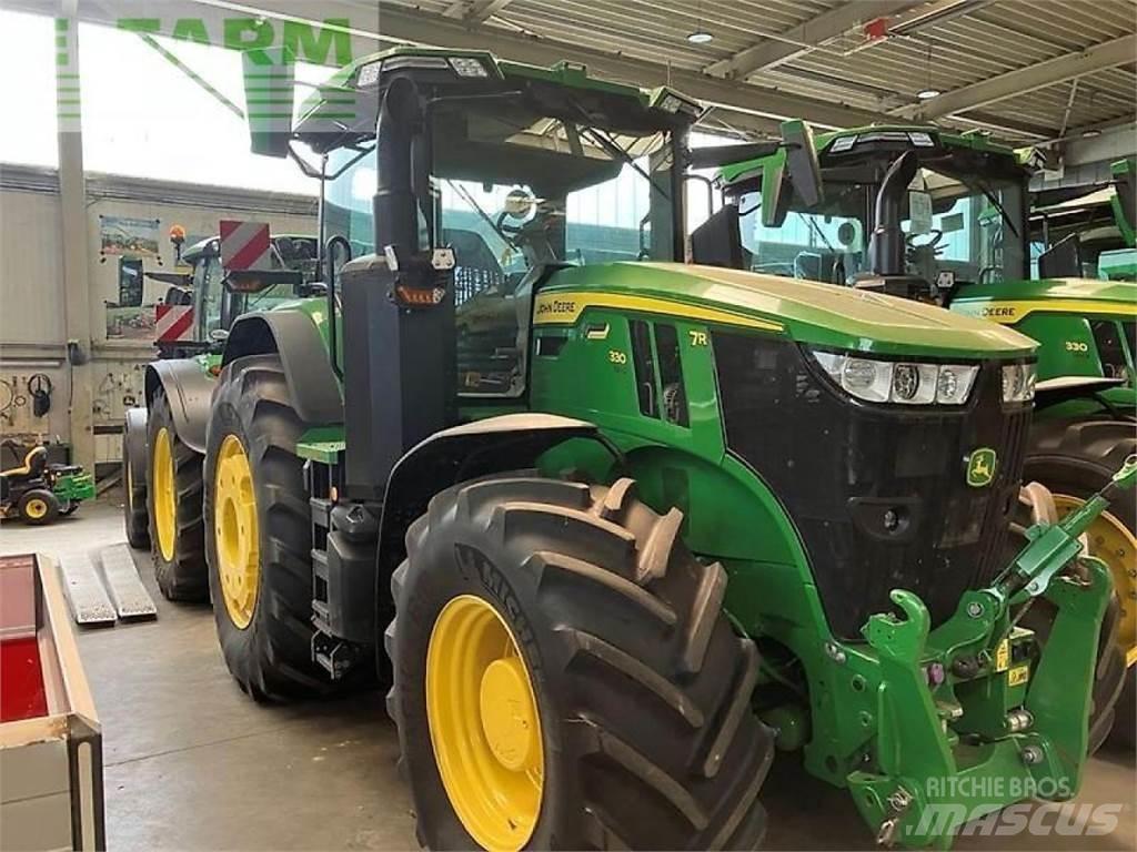 John Deere 7r 330 الجرارات