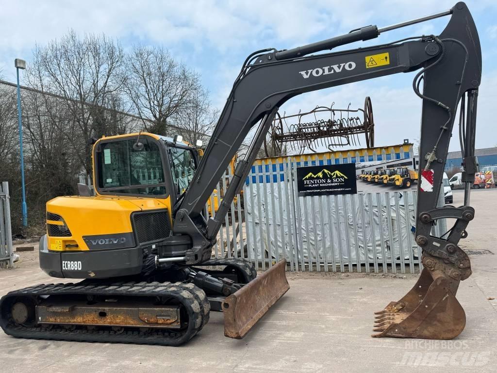 Volvo ECR 88 حفارات وسط 7 طن - 12 طن