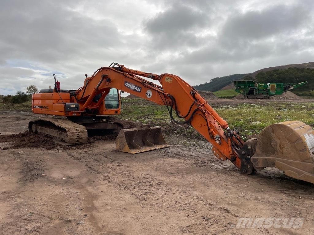 Doosan DX 255 LC حفارات زحافة