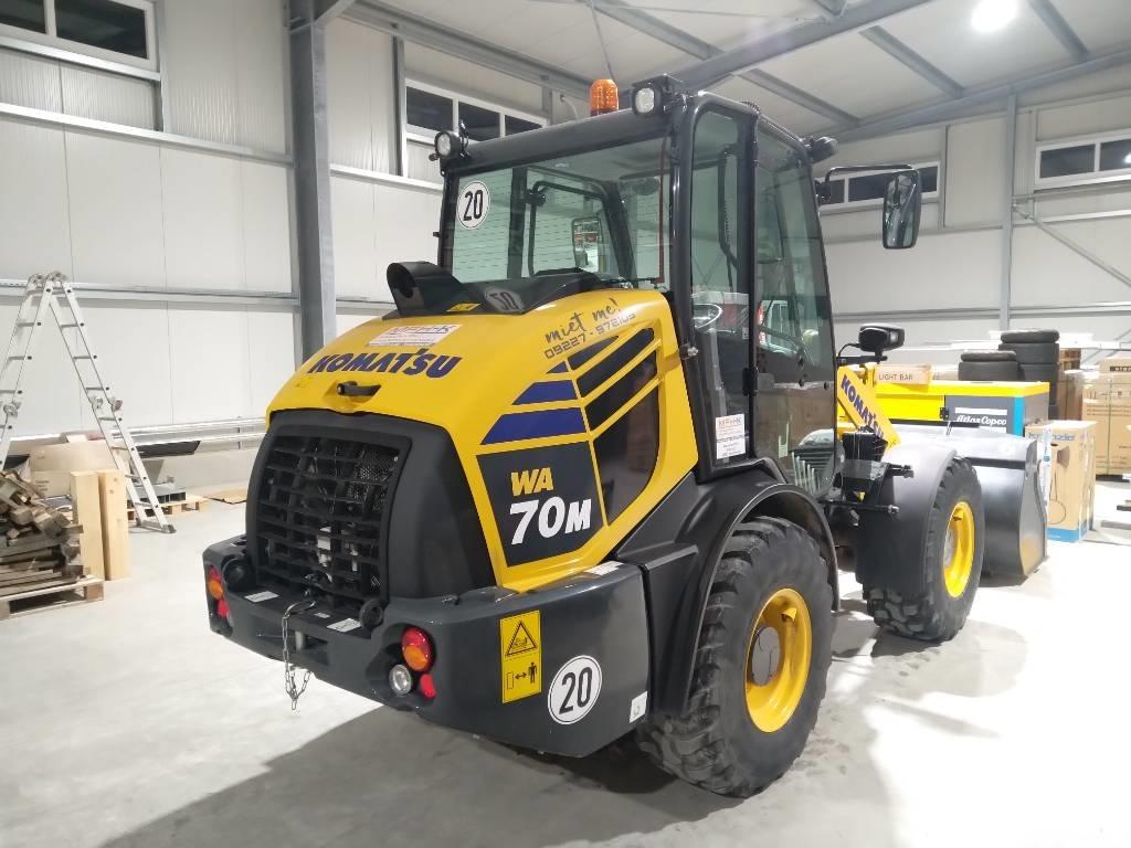 Komatsu WA 70 لوادر بعجل