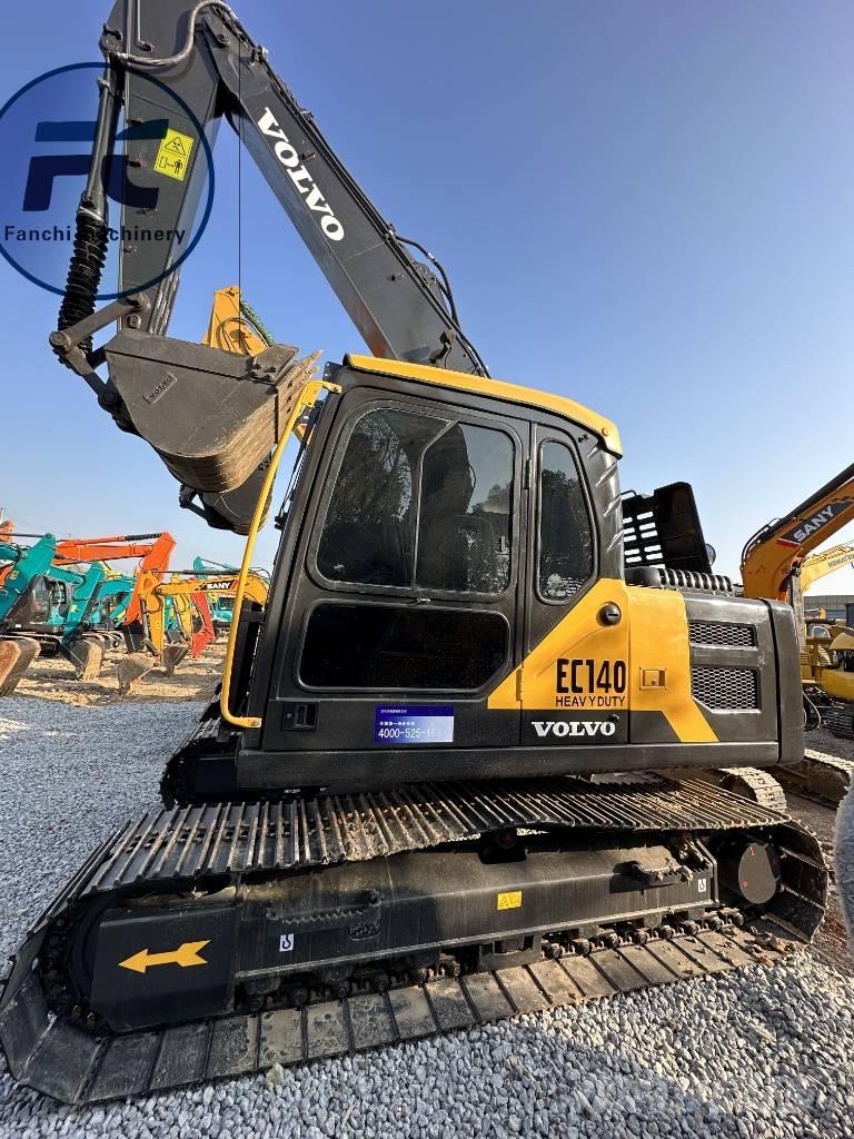 Volvo EC 140 حفارات زحافة
