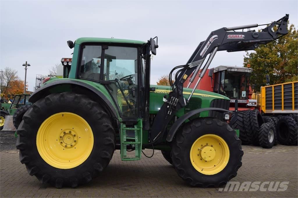 John Deere 6920 الجرارات