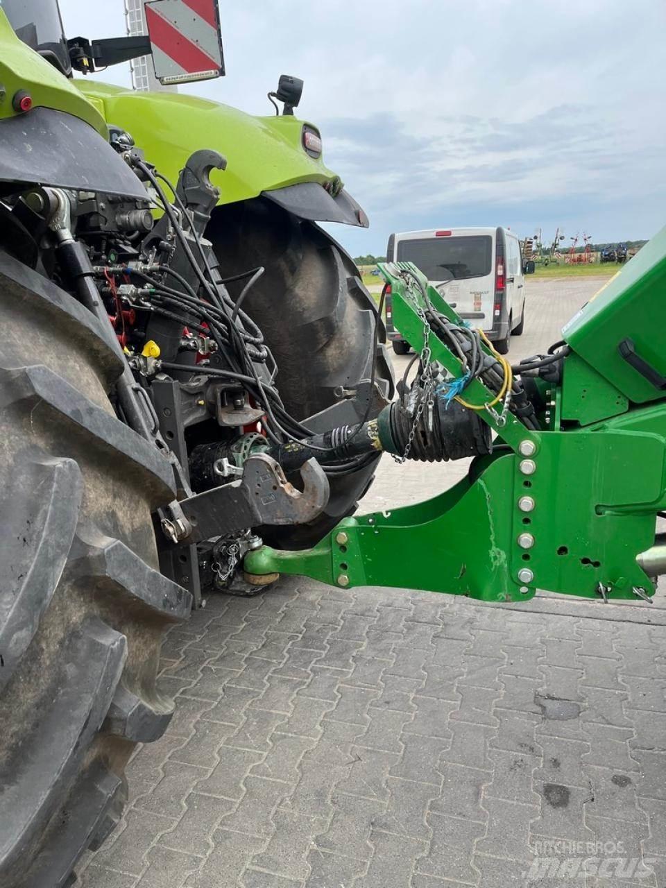 John Deere 1424 C محزمات مربعة
