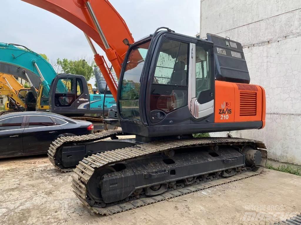 Hitachi ZX 210 حفارات زحافة