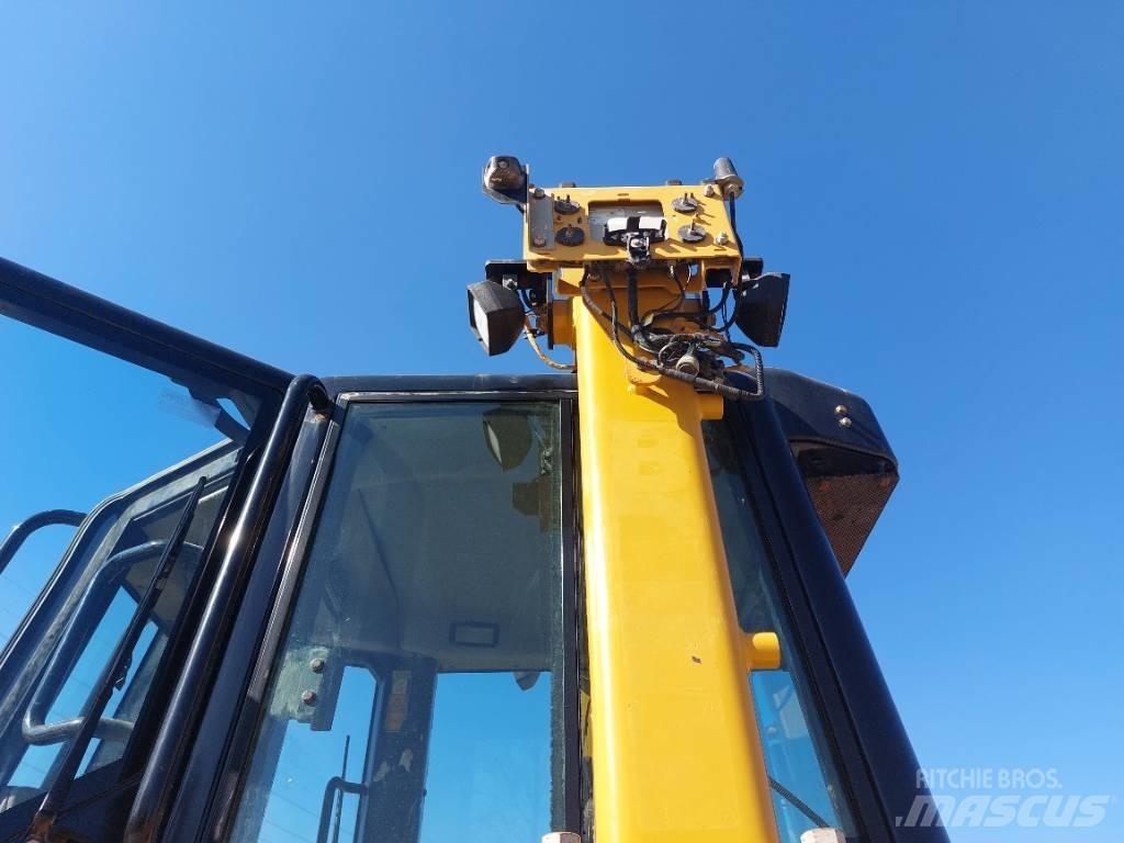 CAT D 6 N LGP بلدوزرات مجنزرة