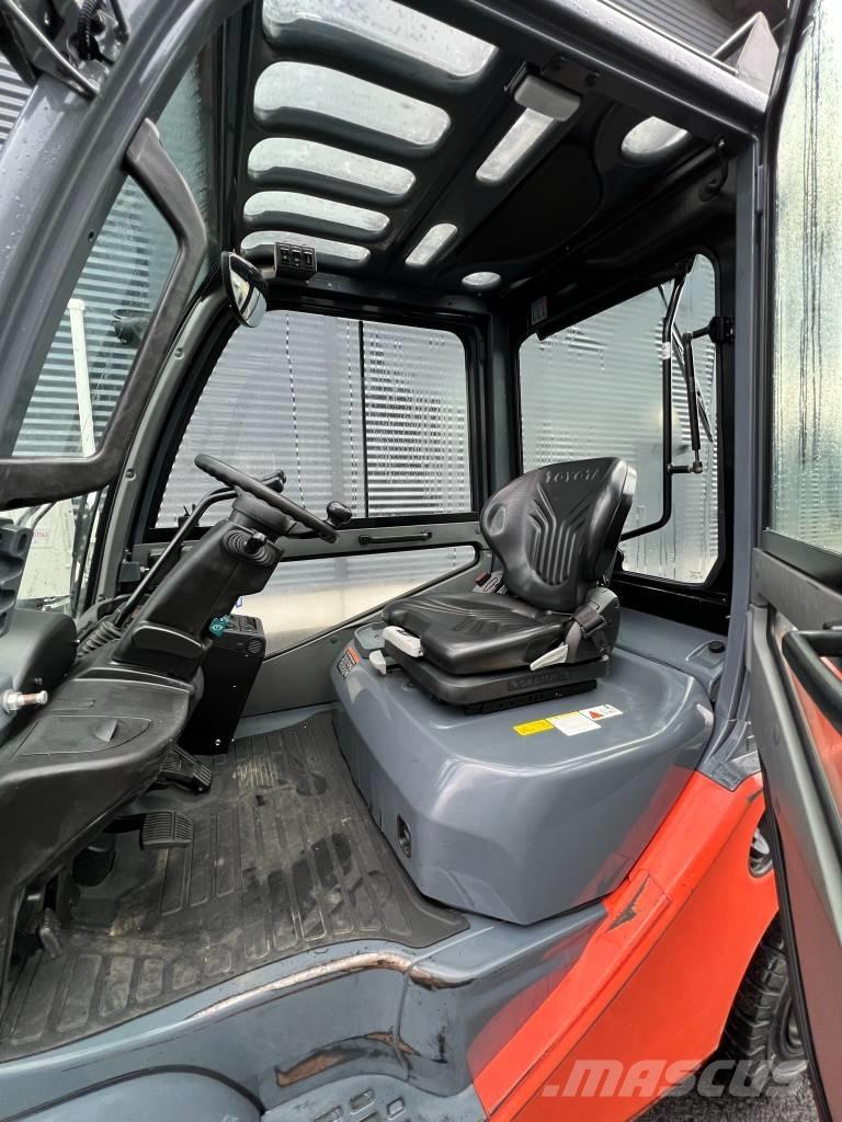 Toyota 52-8 FD JF 35 شاحنات الديزل