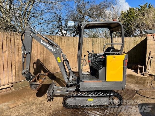 Volvo EC 18 E حفارات صغيرة أقل من 7 طن (حفارات صغيرة)