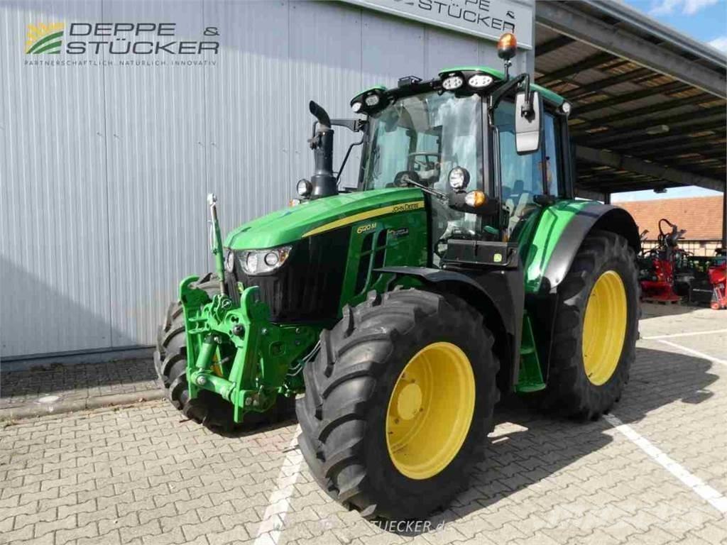 John Deere 6120M الجرارات