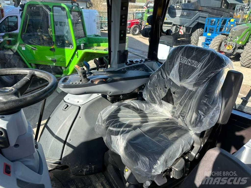Valtra G 125 EA الجرارات