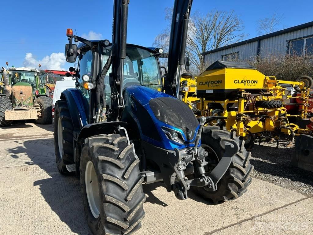 Valtra G 125 EA الجرارات