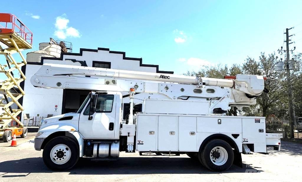 Altec AA 55 المنصات الهوائية المثبتة على شاحنة
