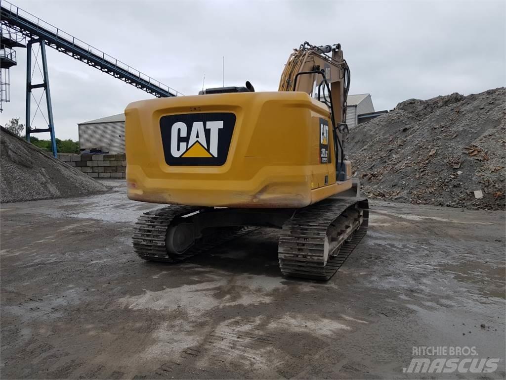 CAT 320GC حفارات زحافة