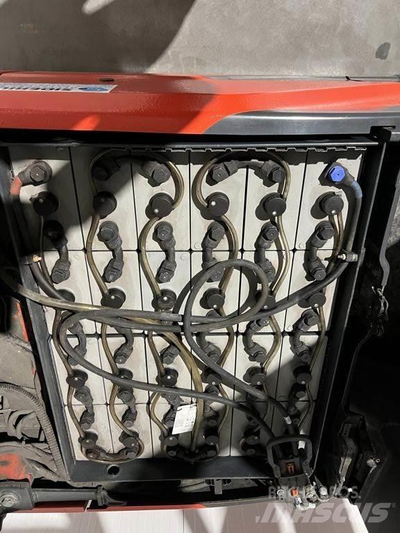Linde E16-02 شاحنات ذات رافعات شوكية تعمل بالكهرباء