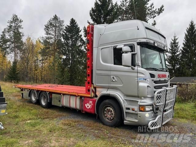 Scania R 560 6*2 شاحنات مسطحة/مفصلية الجوانب